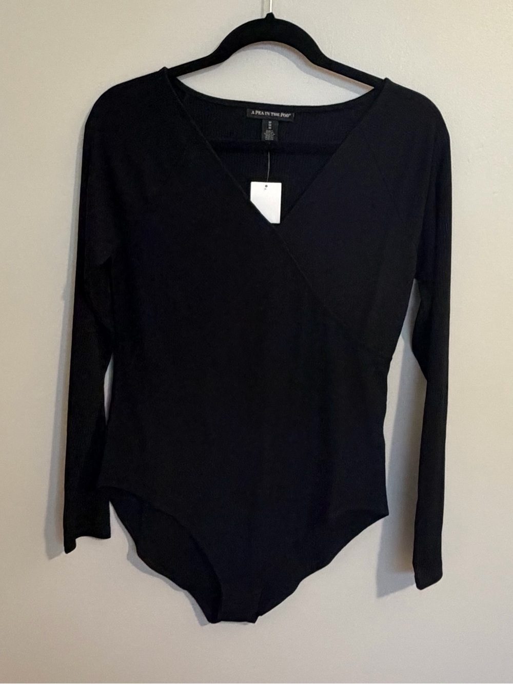 A Pea in the Pod Black Bodysuit - Picture 4 of 10